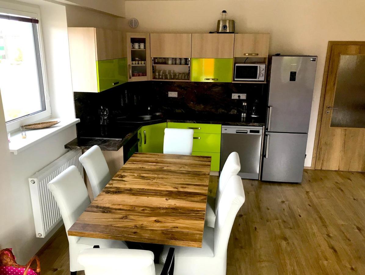 Loučná pod Klínovcem Luxury Keilberg Apartment מראה חיצוני תמונה